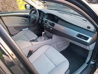 Gebraucht BMW 523 190 PS (139 kW) 2009 Schwarz Limousine