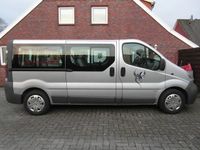 Gebraucht Opel Vivaro 137 PS (100 kW) 2003 Silber metallic Van / Kleinbus