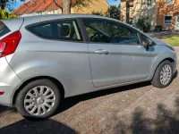 Gebraucht Ford Fiesta SYNC Edition 82 PS (60 kW) 2014 Silber Kleinwagen