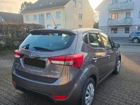 Gebraucht Hyundai ix20 90 PS (66 kW) 2014 Braun Kleinwagen
