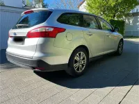 Używany Ford Focus SYNC Edition 125 KM (91 kW) 2014 Srebrny Kombi