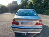 Gebraucht BMW 320 Sport Line 150 PS (110 kW) 2003 Silber Limousine