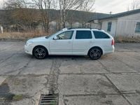 Gebraucht Skoda Octavia 160 PS (117 kW) 2011 Weiß Kombi