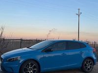 Gebraucht Volvo V40 R-Design 190 PS (139 kW) 2015 Blau Limousine