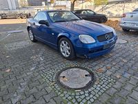 Gebraucht Mercedes SLK230 193 PS (141 kW) 1997 Blau Cabrio