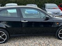 Gebraucht Alfa Romeo 147 Progression 105 PS (77 kW) 2003 Schwarz Kleinwagen
