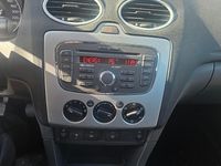 Gebraucht Ford Focus 100 PS (73 kW) 2007 Silber Kleinwagen