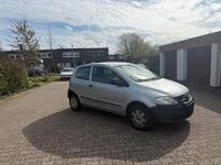 Gebraucht VW Fox 54 PS (39 kW) 2006 Silber Kleinwagen