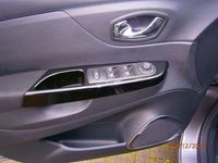 Gebraucht Renault Captur Intens 90 PS (66 kW) 2016 Grau kng + schwarz gne SUV