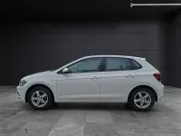 Gebraucht VW Polo Comfortline 116 PS (85 kW) 2021 Pure white Kleinwagen