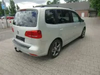 Gebraucht VW Touran Comfortline 140 PS (102 kW) 2010 Silber Van / Kleinbus