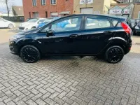 Gebraucht Ford Fiesta Celebration 101 PS (74 kW) 2016 Silber Kleinwagen
