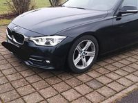 Gebraucht BMW 330 252 PS (185 kW) 2018 Schwarz Kombi
