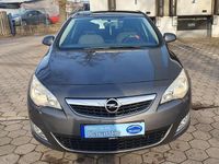 Gebraucht Opel Astra Edition 101 PS (74 kW) 2010 Karbongrau Kleinwagen