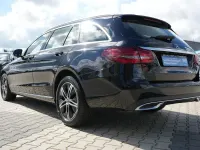 Gebraucht Mercedes C220 194 PS (142 kW) 2021 Schwarz Kombi