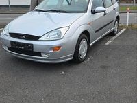 Gebraucht Ford Focus 116 PS (85 kW) 1999 Silber Kleinwagen