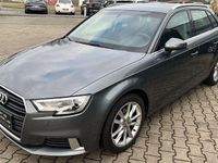 Gebraucht Audi A3 Sport 116 PS (85 kW) 2017 Grau Kombi