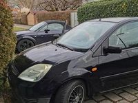 Gebraucht Ford Fiesta 69 PS (50 kW) 2004 Schwarz Kleinwagen