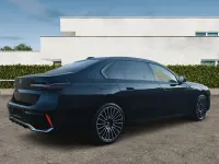 Gebraucht BMW 740 M Sport 299 PS (219 kW) 2024 Schwarz Limousine
