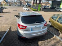 Gebraucht Hyundai ix35 135 PS (99 kW) 2015 Silber SUV