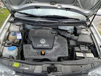 Second-hand VW Bora 101 CP (74 kW) 1998 Gri Berlinǎ