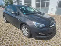 Gebraucht Opel Astra Selection 110 PS (80 kW) 2014 Grau Limousine