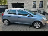 Gebraucht Opel Corsa 100 PS (73 kW) 2009 Silber Kleinwagen