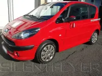 Gebraucht Peugeot 1007 88 PS (64 kW) 2005 Rot Van / Kleinbus