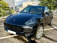 Gebraucht Porsche Cayenne S E-Hybrid 416 PS (305 kW) 2015 Schwarz SUV