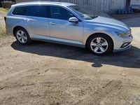 Gebraucht VW Passat Elegance 200 PS (147 kW) 2022 Silber Kombi