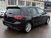 Gebraucht VW Golf VII Comfortline 131 PS (96 kW) 2019 Schwarz Kleinwagen