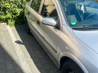 Używany Opel Astra 75 KM (55 kW) 2000 Srebrny Sedan/Limuzyna