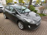 Gebraucht Ford Fiesta 101 PS (74 kW) 2017 Grau Limousine