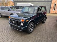 gebraucht Lada Urban 1.7i 4x4+AC+FRONTBAR+SIDEBAR+AHK+RADIO+ALU