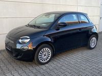 Gebraucht Fiat 500e Action 69 kW (95 PS) 2022 Onyx schwarz Kleinwagen
