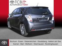 Gebraucht Toyota Verso Life 147 PS (108 kW) 2013 Marlingrau metallic Van / Kleinbus