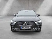 Gebraucht Volvo V60 Plus 197 PS (144 kW) 2025 Onyx schwarz Kombi