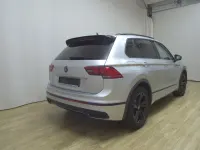 Gebraucht VW Tiguan R-line 150 PS (110 kW) 2022 Silber SUV