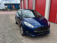 Gebraucht Ford Fiesta Titanium 80 PS (58 kW) 2016 Blau Kleinwagen