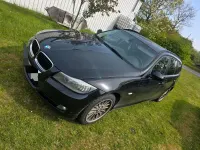 Gebraucht BMW 318 143 PS (105 kW) 2011 Schwarz Kombi