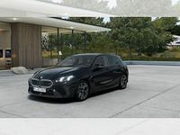Neu BMW M135 300 PS (220 kW) 2026 Schwarz (saphirschwarz metallic) Kleinwagen