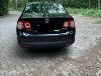 Gebraucht VW Jetta 105 PS (77 kW) 2008 Schwarz Limousine