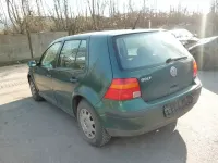 Second-hand VW Golf III 75 CP (55 kW) 1998 Verde Berlinǎ