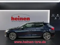 Używany Cupra Leon VZ 300 KM (220 kW) 2022 Niebieski Sedan/Limuzyna