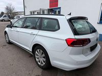 Gebraucht VW Passat Conceptline 150 PS (110 kW) 2022 Gletscherweiß metallic Kombi