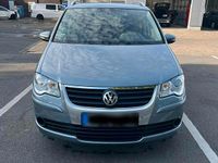Gebraucht VW Touran 140 PS (102 kW) 2009 Silber Van / Kleinbus
