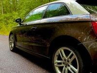 Gebraucht Audi A1 S-Line 185 PS (136 kW) 2011 Braun Kleinwagen