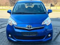 Gebraucht Toyota Verso-S Multidrive S 99 PS (72 kW) 2011 Blau Van / Kleinbus