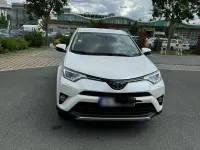 Gebraucht Toyota RAV4 143 PS (105 kW) 2017 Weiß SUV