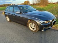 Gebraucht BMW 318 143 PS (105 kW) 2013 Grau Kombi